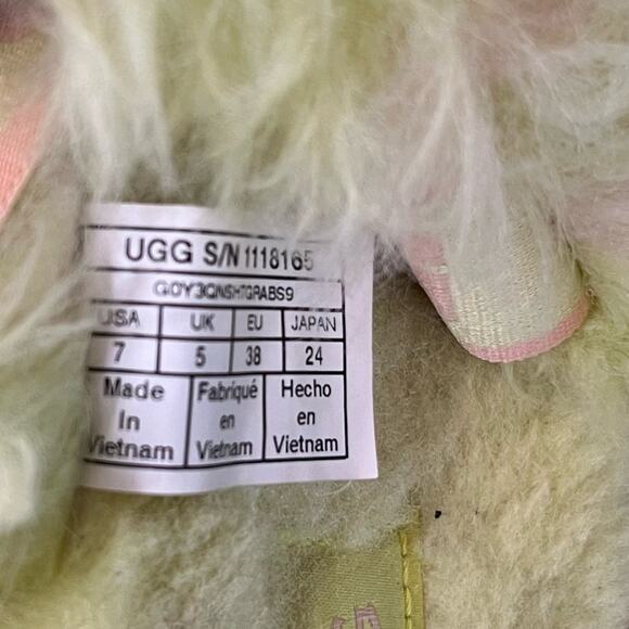 UGG Oh Yeah Spots Slide Slipper Fluffy Sandal Neon Green Pink Women’s Size 7 - Picture 8 of 9